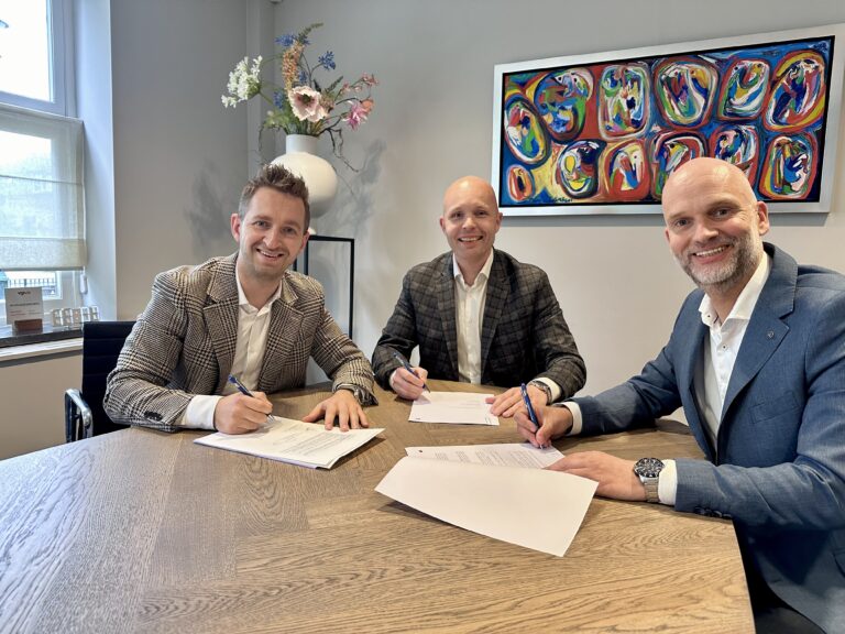 Foto ondertekening Jurato en Mulderij