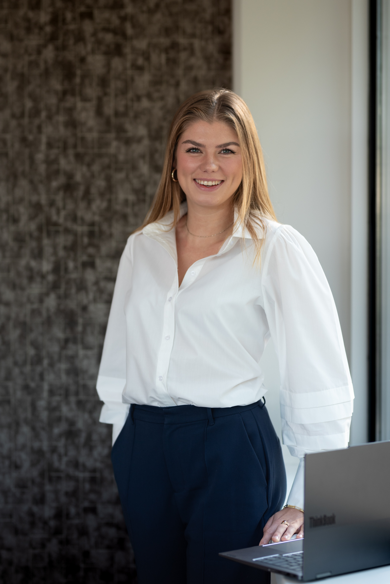 Jurato bedrijfjuristen portret Lauren Teunissen